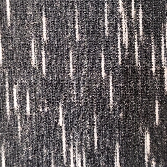 NWT Merona Black and White Ling Sleeve Shirt. SIZE Medium - Picture 4 of 6